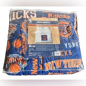 New York Knicks NBA Team Color Twin Bed In A Bag 5 Pc Set FOCO New